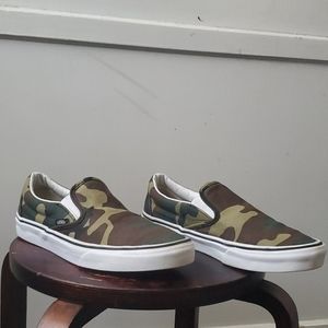 Vans slip-ons